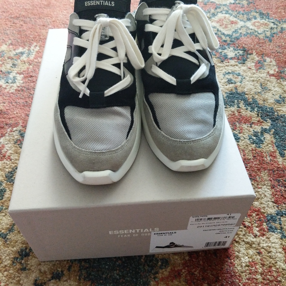Fear of God essentials distance runner